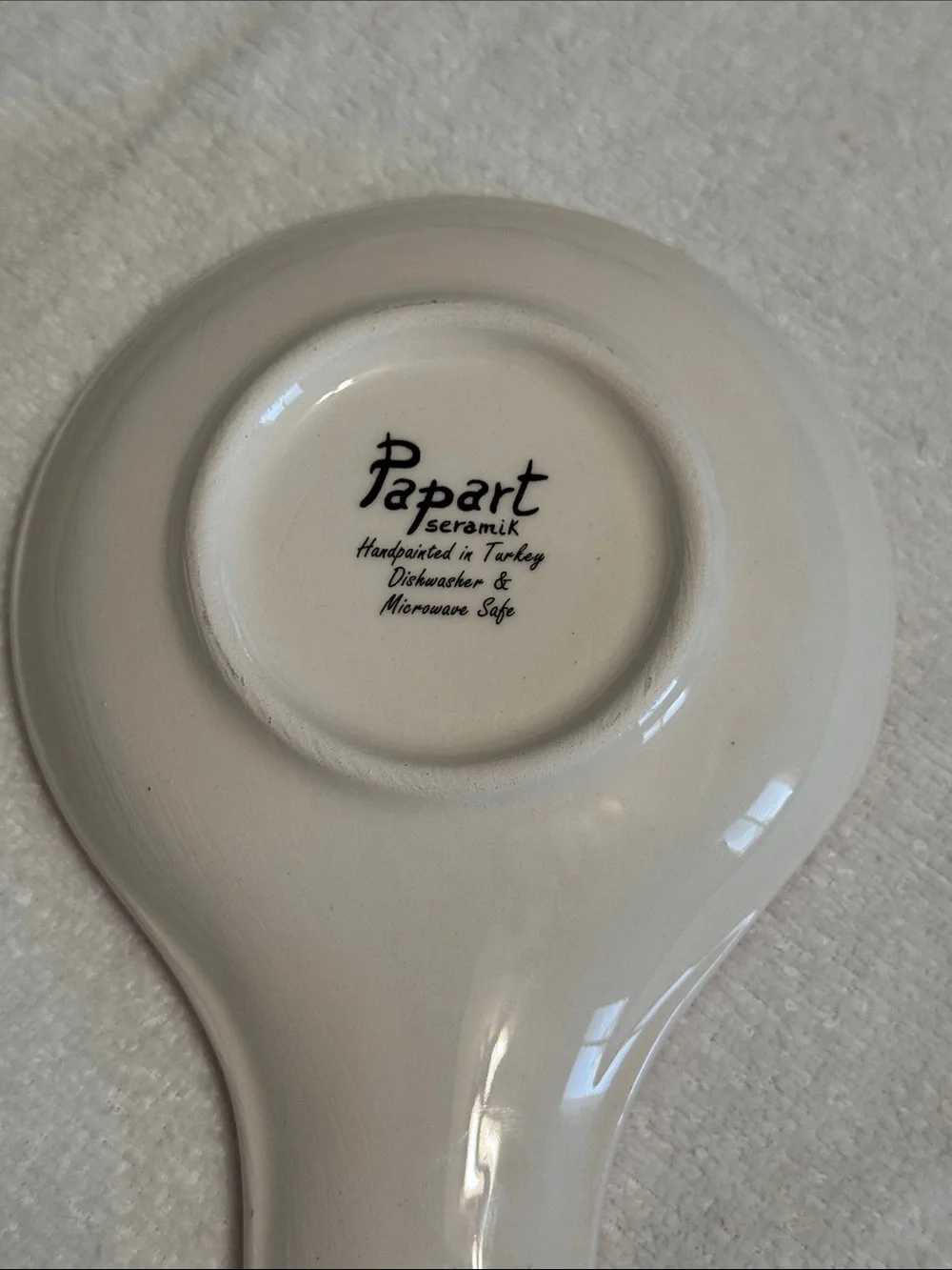 Ceramic Spoon Rest with Pinecone Motif - White and Red PPC38